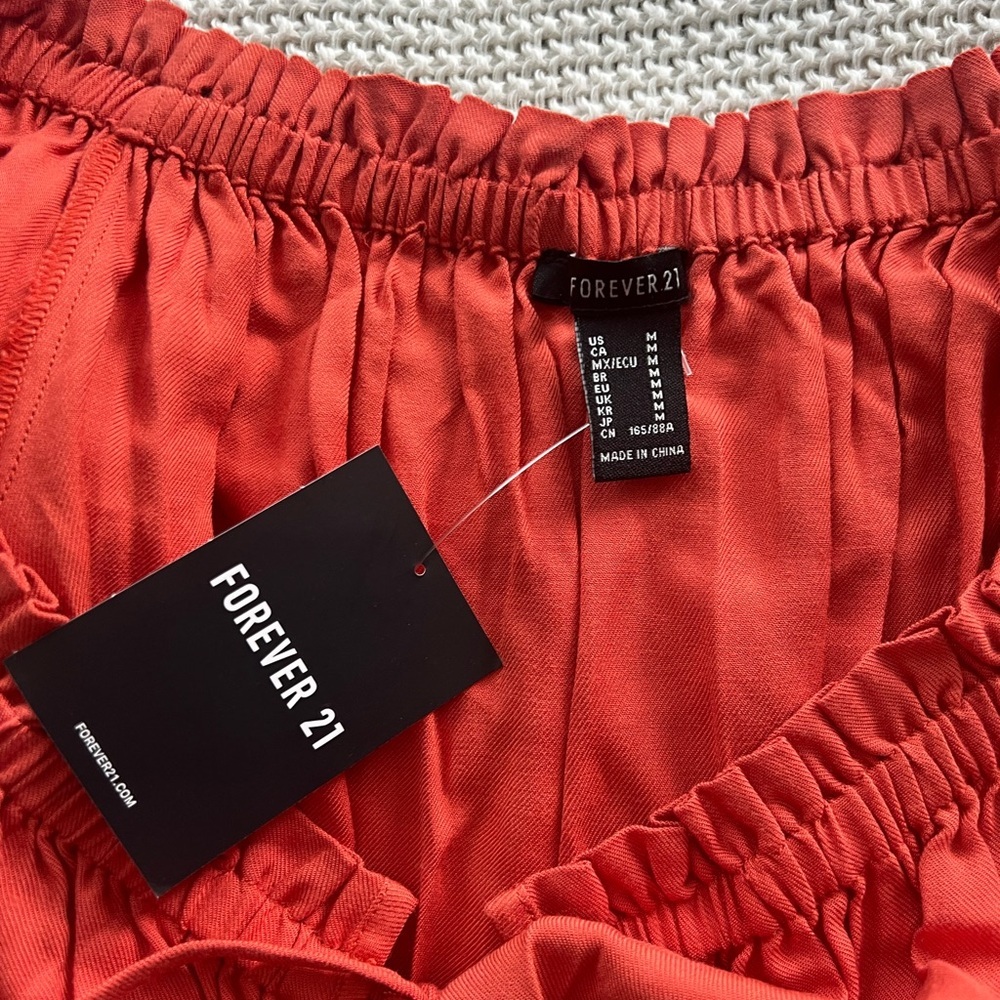 Forever 21 Red Smocked Puff Sleeve Crop Top - Picture 4 of 5